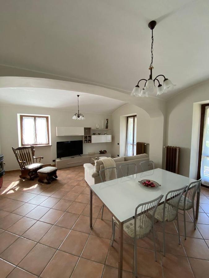 Una Casa Nel Verde 2 San Maurizio Canavese Exterior foto